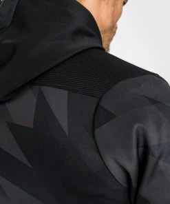Venum Razor Hoodie - Black/Gold -Venum Shop 0 252F5 252F2 252Fd 252F052dd7af91cf7c0237edde2df808a5cb905cf696 10 329a63c4 5b09 456e bd3d 019e4705d95f