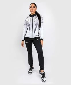 UFC Venum Authentic Fight Night 2.0 Women's Walkout Hoodie - White -Venum Shop 0 252Fe 252F9 252F0 252F0e904822cb4d275eeb95c3a5171104f2c59161a5 VNMUFC 00146 002 04 da15261b e96a 4ae8 8f09 30947495446c