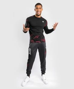 UFC Venum Authentic Fight Week Men's 2.0 Long Sleeve T-Shirt - Black/Red -Venum Shop 0 252Ff 252F2 252F9 252F0f2964667b1464e7eca0c15eea4fffae3cb052de VNMUFC 00111 001 21 8849bd0c f26a 4e71 b0be 0827f6bdc98e