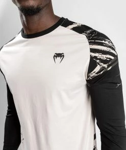 UFC Venum Authentic Fight Week Men's 2.0 Long Sleeve T-Shirt - Sand/Black -Venum Shop 1 252F7 252Fd 252Ff 252F17dfde2efccbae1b9b210f6870ca3ded6199d717 VNMUFC 00111 040 11 df19efd3 03ea 40d0 9a3a a9413fa5c17a