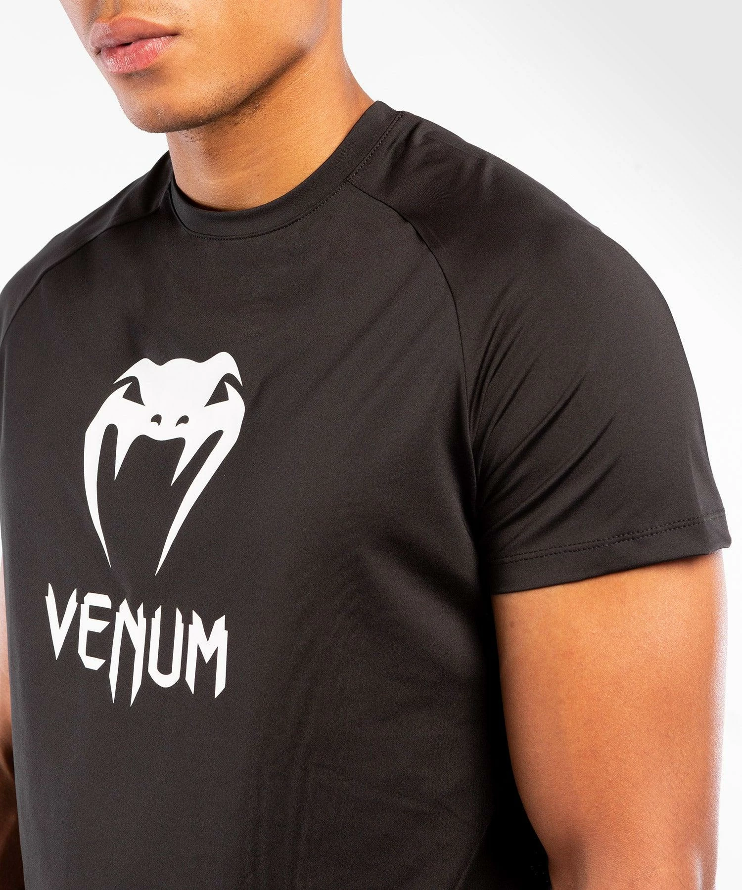Venum Classic Dry Tech T-shirt - Black - Image 4