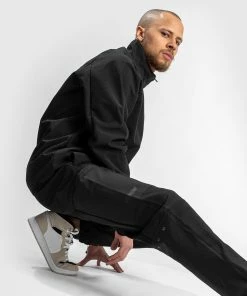 Venum Altitude Jogger - Black -Venum Shop 3 252F7 252Fd 252F4 252F37d4aa9d36fe421eb8fab8231c8b168716b77eb2 ALTITUDE JOGGING 03 f6c1f94f 6fce 4b33 8d89 f3b23f4867fb