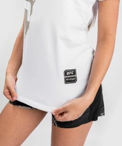 UFC Venum Authentic Fight Week Women's 2.0 Short Sleeve T-Shirt - White -Venum Shop 3 252F8 252Fa 252F5 252F38a5d6cfe3883729a3f181b52a8f9968f2260bae VNMUFC 00142 002 07