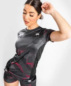 UFC Venum Authentic Fight Week 2.0 Dry Tech T-Shirt - For Women - Black/Red -Venum Shop 4 252F0 252F6 252F1 252F4061e1a23383fbc9fe95c38c9d9ca2e473964b7f VNMUFC 00122 001 01 5b2c7959 870a 47c8 b6dd 0c12c3133007