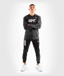 UFC Venum Authentic Fight Week Men's Long Sleeve T-shirt - Black -Venum Shop 4 252F3 252F6 252F2 252F4362316eee9f6b31c6649bc8aff2e570b0ec11ba VNMUFC 00056 001 06 03c08595 d10b 474b b7eb b9a06be894d3