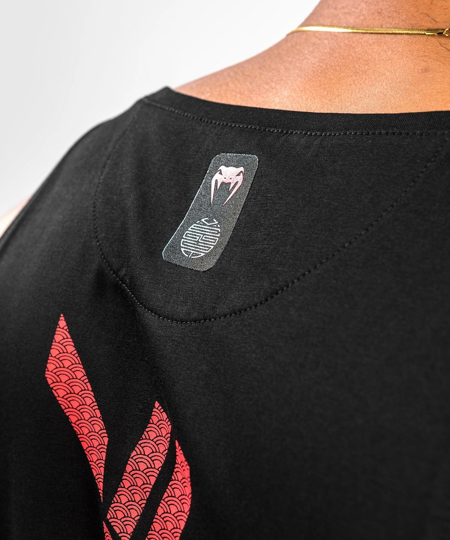 Venum Okinawa 3.0 Tank Top - Black/Red 9 Venum Okinawa 3.0 Tank Top - Black/Red - Image 7