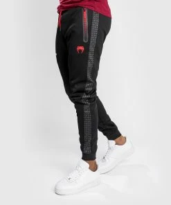 UFC Venum Performance Institute Joggers - Black/Red -Venum Shop 4 252Fd 252F8 252F1 252F4d81421a5a67c6c04ec4401138ae6237903f7412 VNMUFC 00087 100 01B