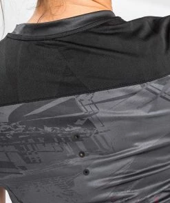 UFC Venum Authentic Fight Week 2.0 Dry Tech T-Shirt - For Women - Black/Red -Venum Shop 5 252F2 252F5 252F8 252F525840fe2ad917e0cbe7df437900e01256e2ed93 VNMUFC 00122 001 07 66a1fe72 776f 4517 8599 7dba2a62b210