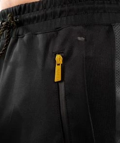 Venum Athletics Joggers - Black/Gold -Venum Shop 5 252F3 252F5 252F4 252F5354a028a80d334144d7021f5a21fc04a56236e9 JOGGING ATHLETICS BLACK GOLD 06 f754442c baba 43a9 a38a 8ab691bf7bac