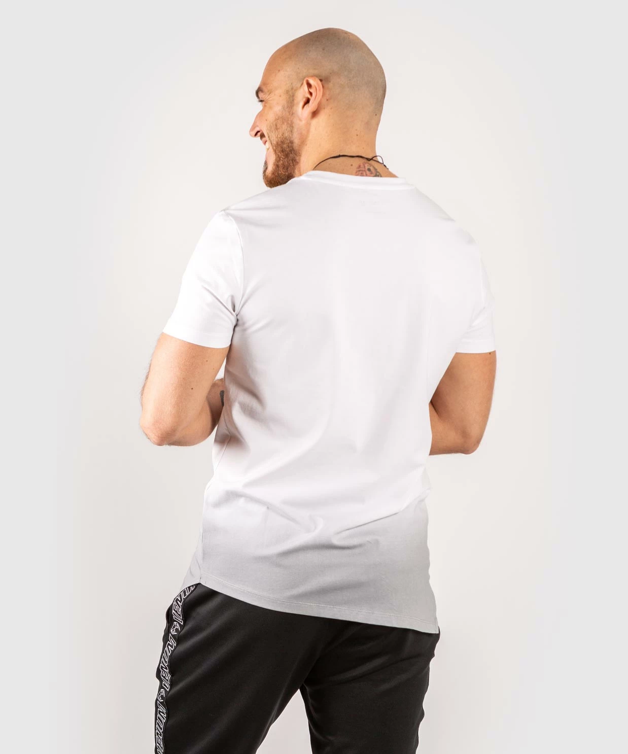 Venum LiveYourVision T-Shirt - White/Black 6 Venum LiveYourVision T-Shirt - White/Black - Image 4