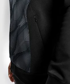 Venum Phantom Hoody - Black/Red -Venum Shop 7 252F8 252F8 252F0 252F78805a489c12a12742914b12b0492796b575b14e HOODIES PHANTOM BLACK RED 14 02a34add 8bf4 460a acb2 f2637dbec539