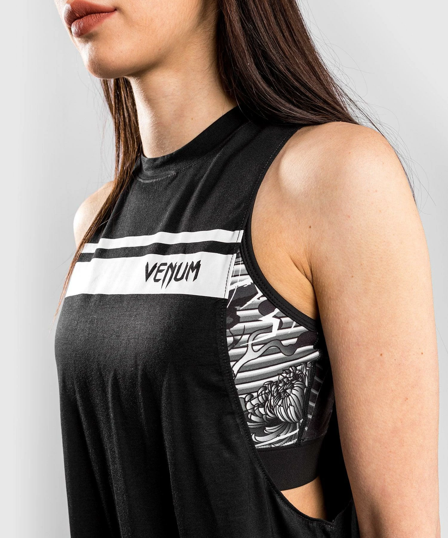 Venum YKZ21 Women's Tank Top - Black/White - Image 5