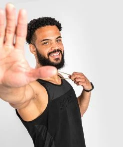 Venum Okinawa 3.0 Tank Top - Black/Red 12 Venum Okinawa 3.0 Tank Top - Black/Red -Venum Shop 9 252Fc 252F5 252F3 252F9c53574eba5b5f64f7422b89fb1e64577c5a04c4 5U0A9477