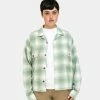 Carhartt WIP W Long Sleeve Deaver Shirt (Sage) -Venum Shop CarharttWIP Shirt Green 01