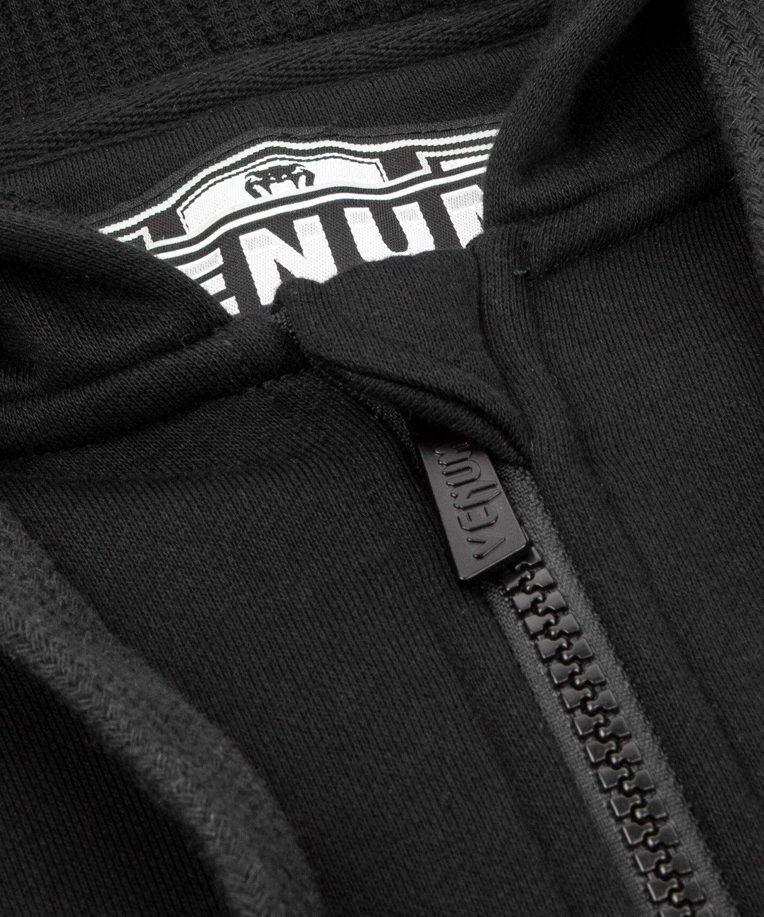 Venum Contender 3.0 Hoodie - Black/Black 9 Venum Contender 3.0 Hoodie - Black/Black - Image 7