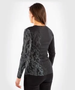 UFC Venum Authentic Fight Week Women's Long Sleeve T-shirt - Black -Venum Shop b 252F6 252F6 252Fe 252Fb66e079fdf60cb2caabf16af832c431e6c4c6790 VNMUFC 00042 001 03 79e6f60e 661a 4f16 ac69 b5d3a9d2d7fb