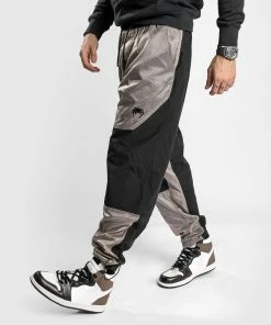 Venum Laser XT Jogger - Oversize - Black/Sand -Venum Shop c 252F6 252Fe 252F2 252Fc6e220695656790f5fad3251453145f770e5bce5 JOGGING LASER XT BLACK SAND 13