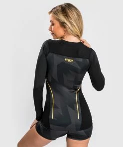 Venum Razor Rashguard - Long Sleeves - For Women - Black/Gold 12 Venum Razor Rashguard - Long Sleeves - For Women - Black/Gold -Venum Shop d 252F2 252Fa 252F7 252Fd2a79082ba9646e2d834d96c4adfd6e7251caaad 17 a28416c2 9ac3 4fe3 bce5 bf868274bd94