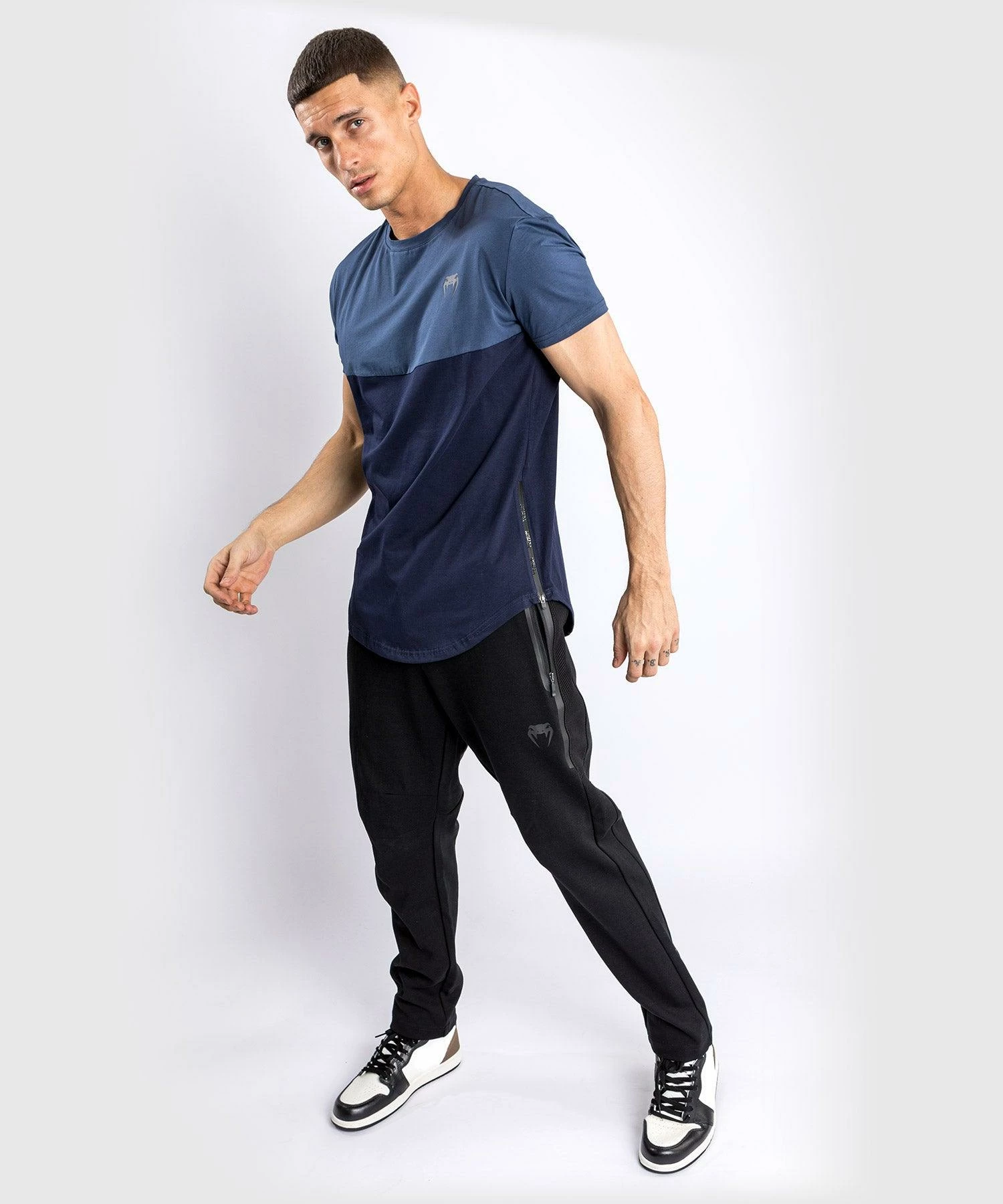 Venum Laser T-shirt - Navy Blue 6 Venum Laser T-shirt - Navy Blue - Image 4