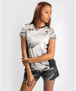 UFC Venum Authentic Fight Week 2.0 Dry Tech T-Shirt - For Women - Sand/Black -Venum Shop d 252Fc 252Fe 252Ff 252Fdcefef0ad8de625556f257135478e8ce18b37053 VNMUFC 00122 040 04 41545748 a262 4a89 a90b 973a0c406816