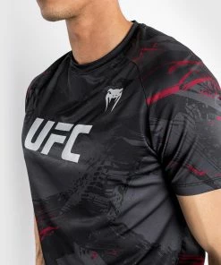 UFC Venum Authentic Fight Week 2.0 Men's Dry Tech T-shirt - Black -Venum Shop e 252F9 252F4 252F7 252Fe9476f2c8d607c9e104dfde3102faad36921fe6b VNMUFC 00101 100 16 a896d19a 821d 4d6e 90ef 2a807cffeb4c