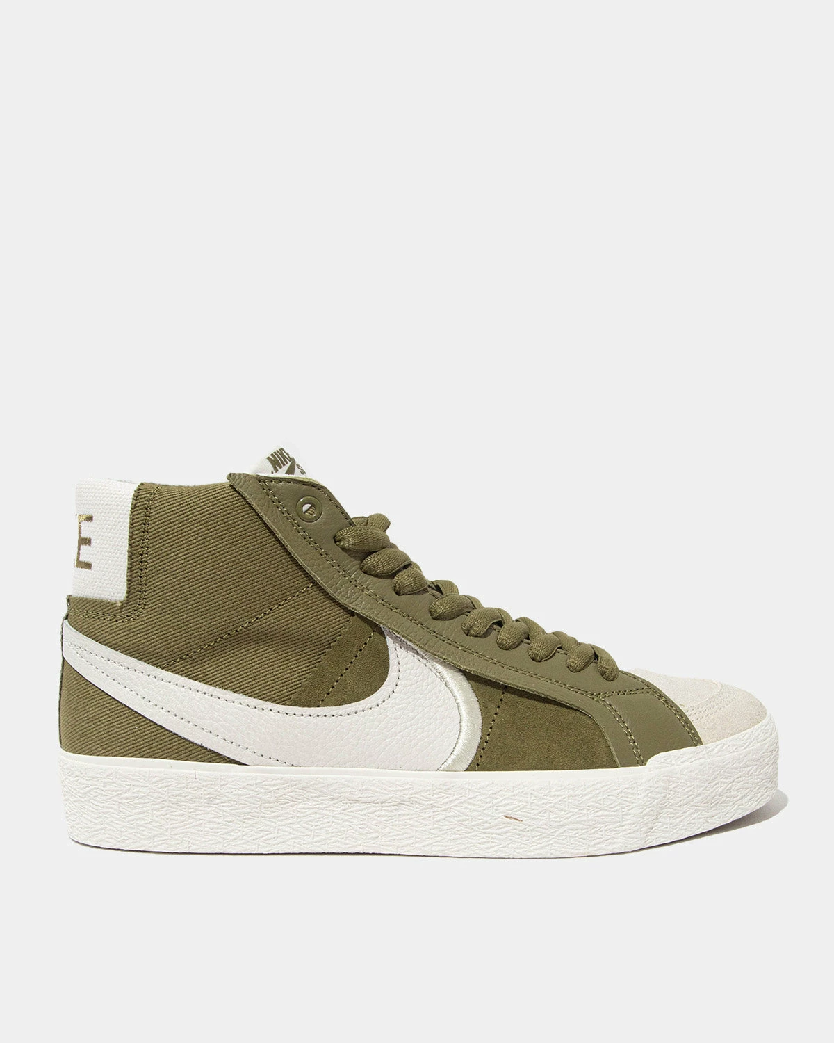 NIKE SB SB Zoom Blazer Mid Premium Plus (Pilgrim | Phantom) 3 NIKE SB SB Zoom Blazer Mid Premium Plus (Pilgrim | Phantom)
