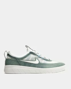 Nike SB Nyjah Free 2 PRM (Ash Green | White Boarder Blue)