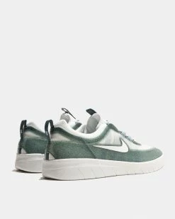 Nike SB Nyjah Free 2 PRM (Ash Green | White Boarder Blue) -Venum Shop nike dm7282 001 03