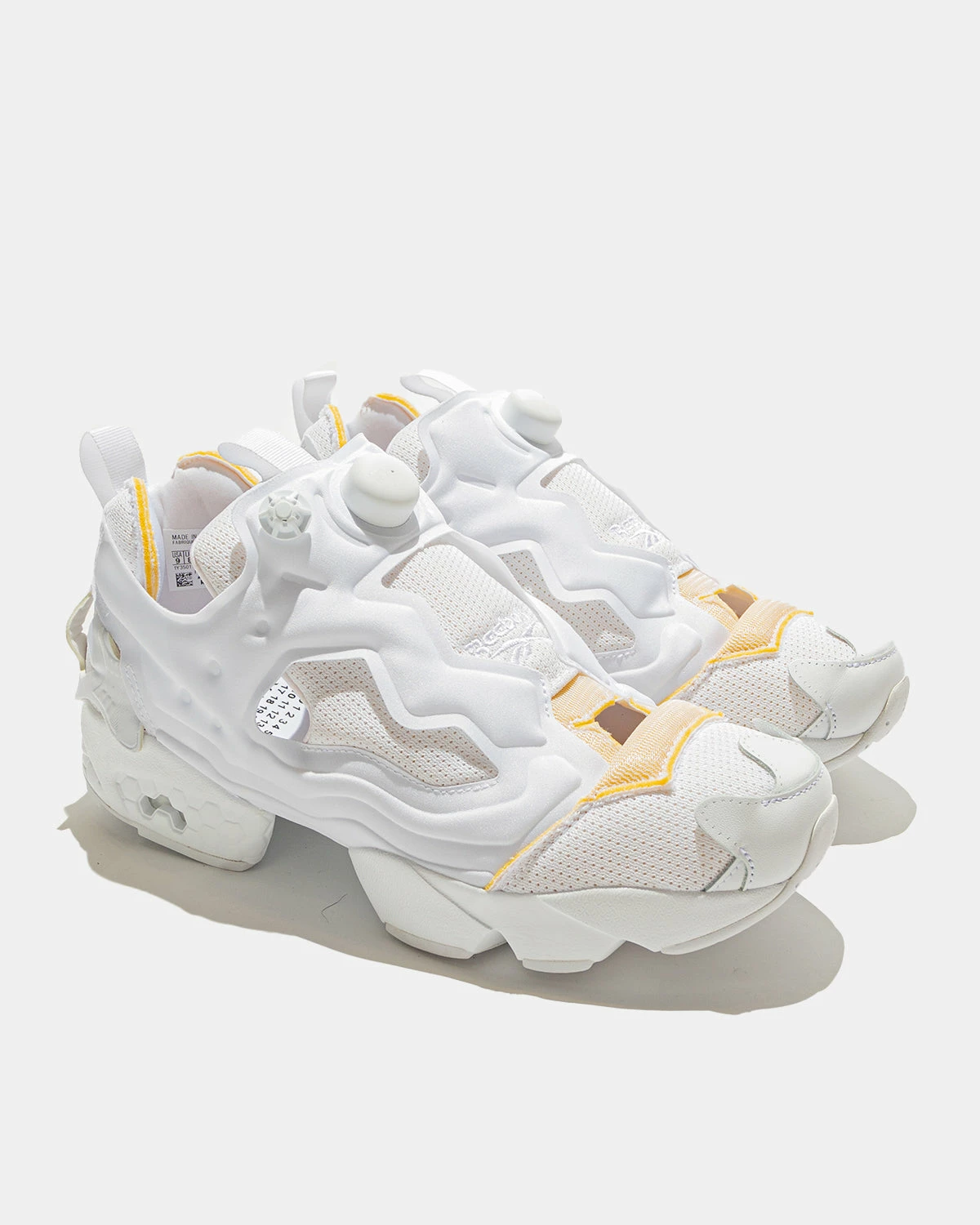 Reebok X MM6 Project 0 Instapump Fury (Mo | White) 4 Reebok X MM6 Project 0 Instapump Fury (Mo | White) - Image 2