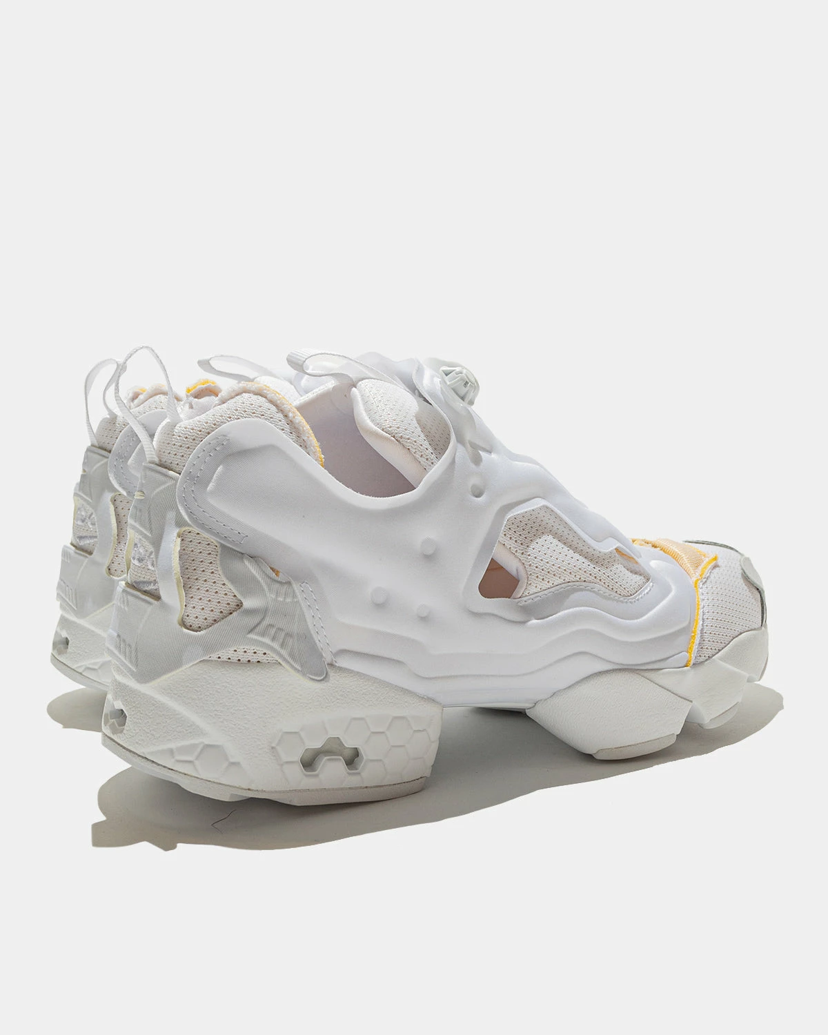Reebok X MM6 Project 0 Instapump Fury (Mo | White) 5 Reebok X MM6 Project 0 Instapump Fury (Mo | White) - Image 3